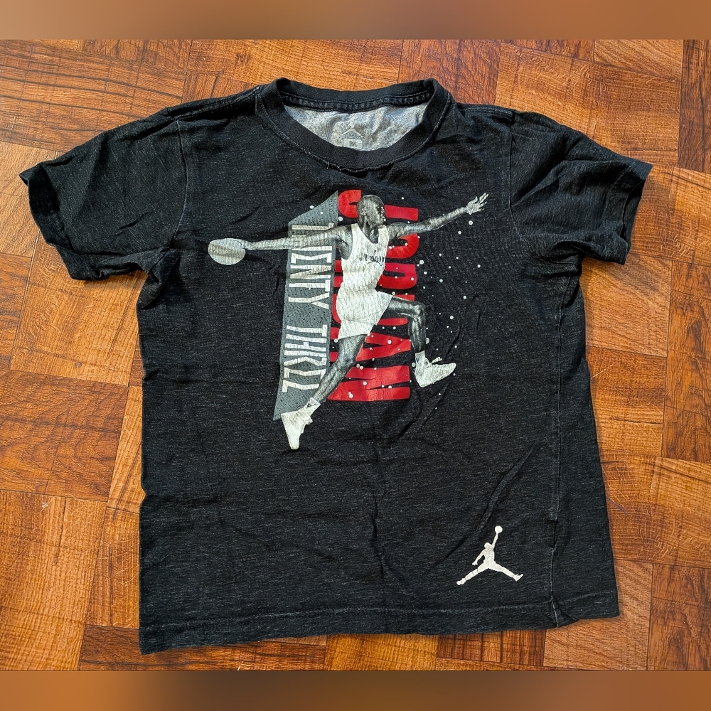 Nike Michael Jordan Dri-Fit Basketball Boys Short Sleeve Medium Tshirt